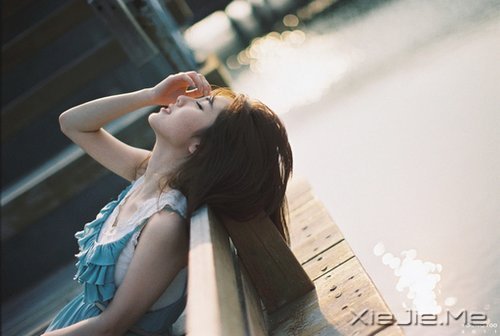 我在试着遗忘,我在试着坚强 (4)